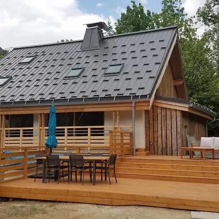 Feriehus Maison Pierre Belle *